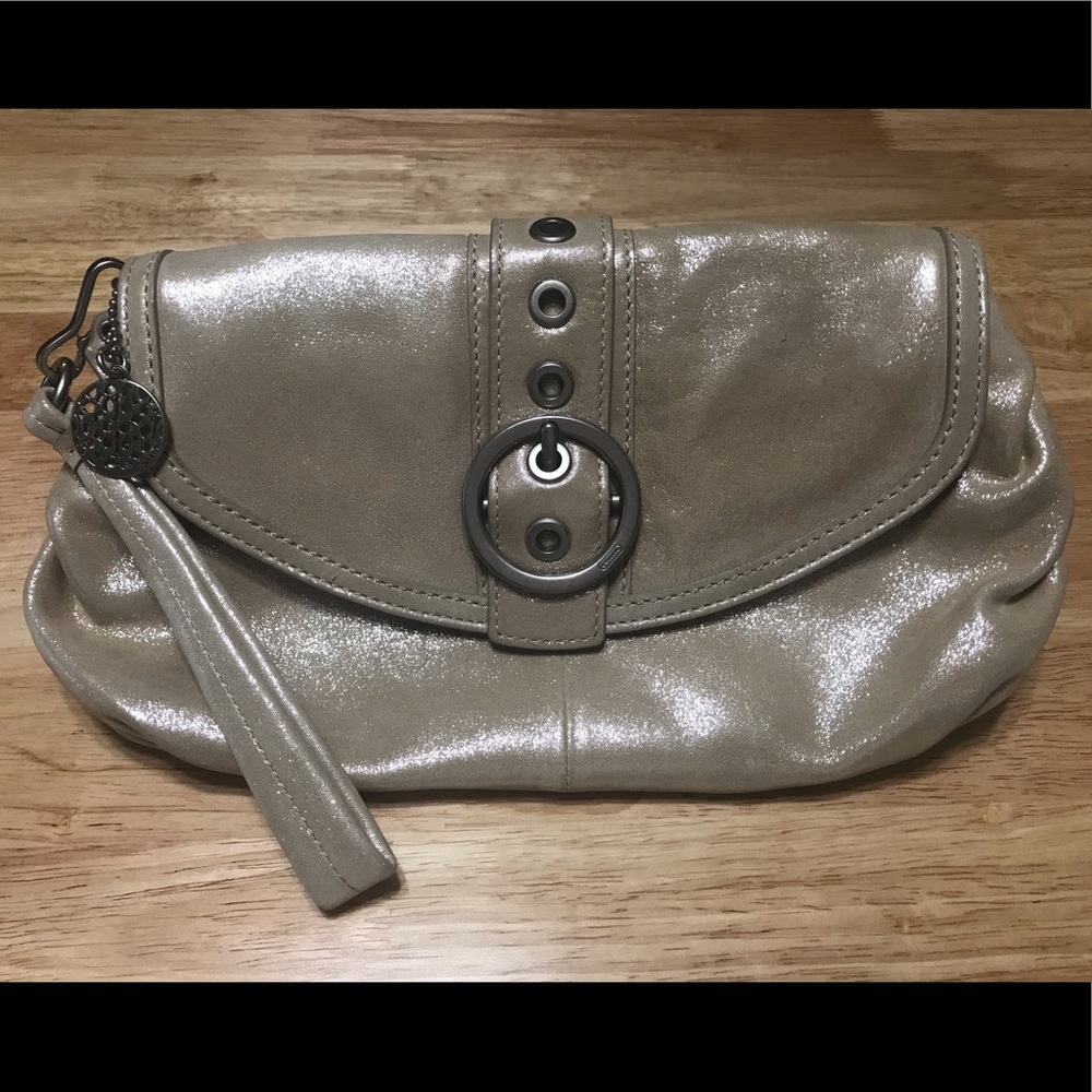Coach clutch/wristlet
